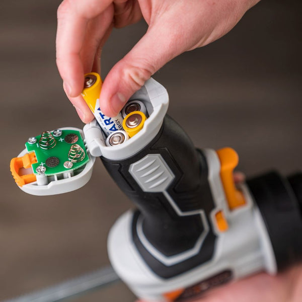 Kartuschenpistole 6V mit LED (4 x AA Batterie)