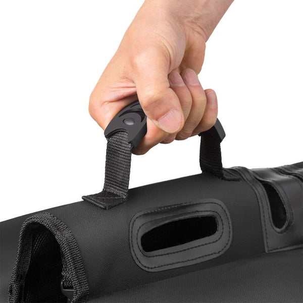 Fahrradtasche mit Gepäckträger-Befestigung und Reflektorstreifen
