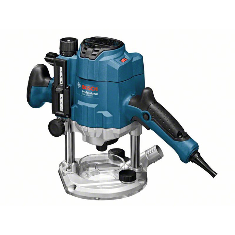 Bosch GOF 1250 CE router including case