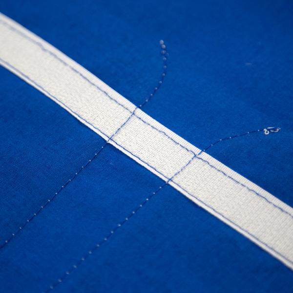 Vorhang für Jugendbett blau