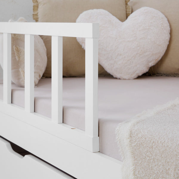 Kinderbett 90x200 cm Weiss | Hausbett mit Rausfallschutz und Bettkasten | Montessori mit Lattenrost |