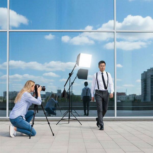 Studioleuchte mit Softbox, Stativ und Tasche