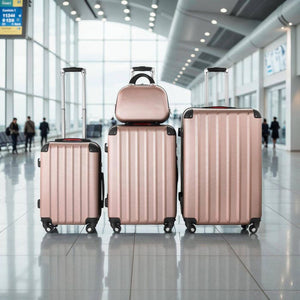 Set di 4 custodie rigide e beauty case.