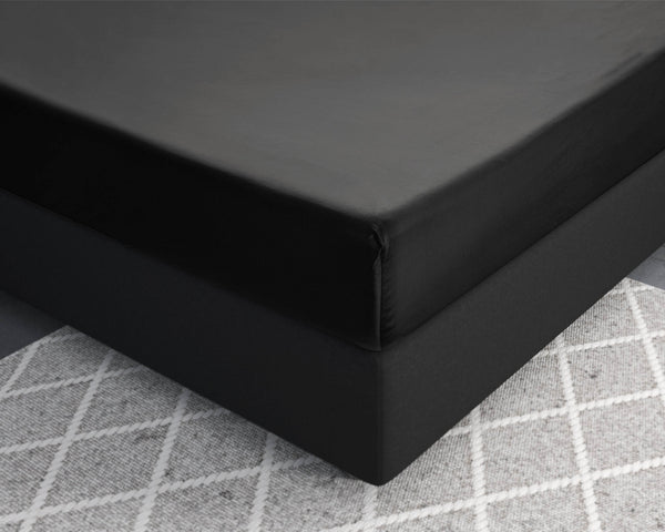 Satin Spannbettlaken Schwarz 180 x 210 cm