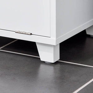 Weisser Wäscheschrank mit ausklappbarem Wäschesack