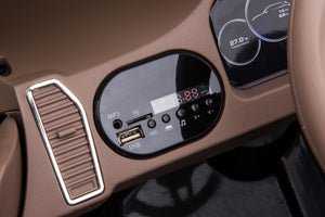 Kinder-Elektroauto Porsche Cayenne schwarz