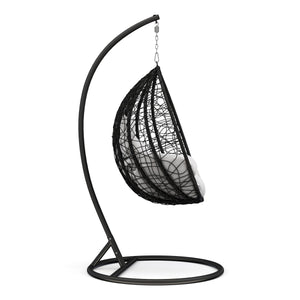 Eiersessel schwarz mit weissen Kissen