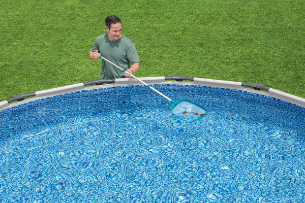 Poolkescher mit Teleskopstange