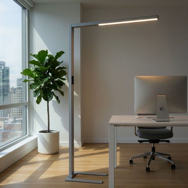 LED Stehlampe LUAN dimmbar mit Bewegungsmelder silber