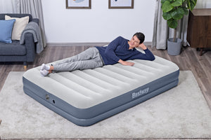 Luftbett Tritech selbstaufblasend mit Akku 203 x 152 x 36 cm