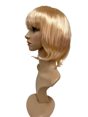 Blonde wig with pageboy cut