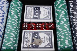 Pokerkoffer mit 500 Chips und 5 Würfel