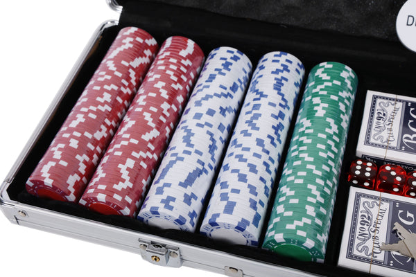 Pokerkoffer mit 500 Chips und 5 Würfel