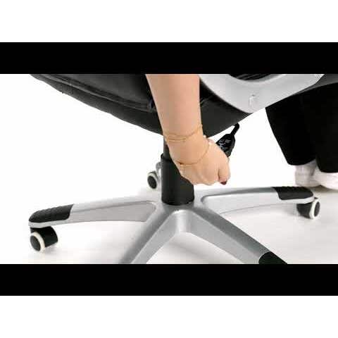Jonas executive chair, black