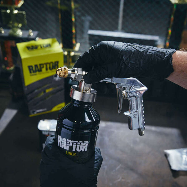 RAPTOR Lack Schwarz - 4 Flaschen (Beschichtung & Härter)