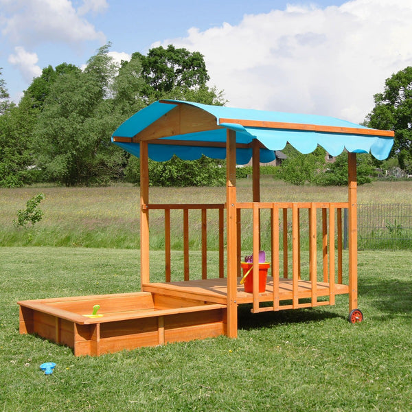 Sandkasten mit  Spielveranda und Dach