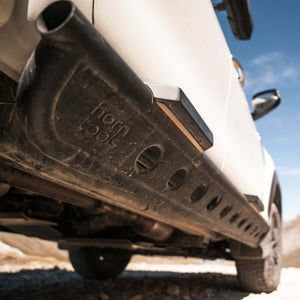 Rockslider LAPIS Aluminium für Toyota Hilux ab Bj. 2016