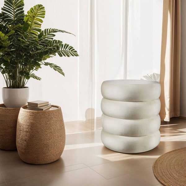 Sitzhocker Altu Samtoptik creme-weiss