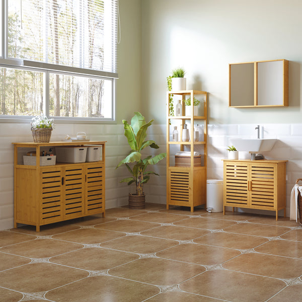 Badezimmerschrank schmal hoch freistehend mit Lamellentür und Regal