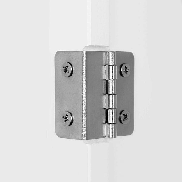Meuble de salle de bain avec étagère et portes