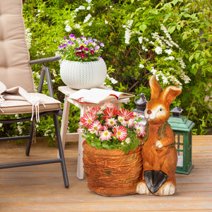 Blumentopf mit Entwässerung im Hase-Design aus MgO Braun
