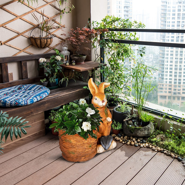 Blumentopf mit Entwässerung im Hase-Design aus MgO Braun