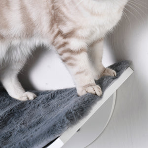 Katzenbett zur Wandmontage mit Plüschauflage Weiss Grau