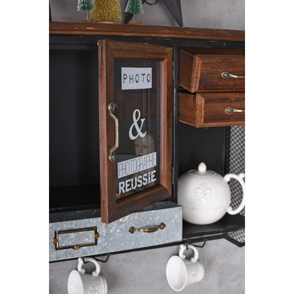 Wandschrank „VILLA SOFIA“ – Retro Hängevitrine aus Holz mit Glastüren
